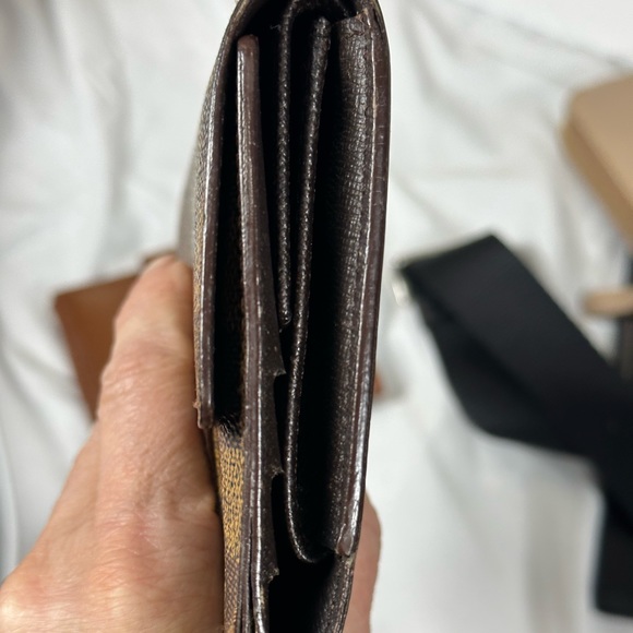 Authentic Louis Vuitton Monogram International Long Wallet - Picture 5 of 7